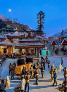 Camp or hotel in Kalpa