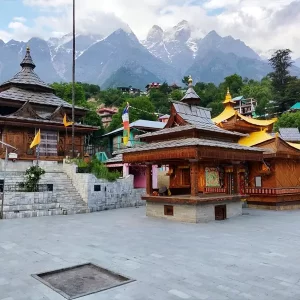 Camp or hotel in Kalpa